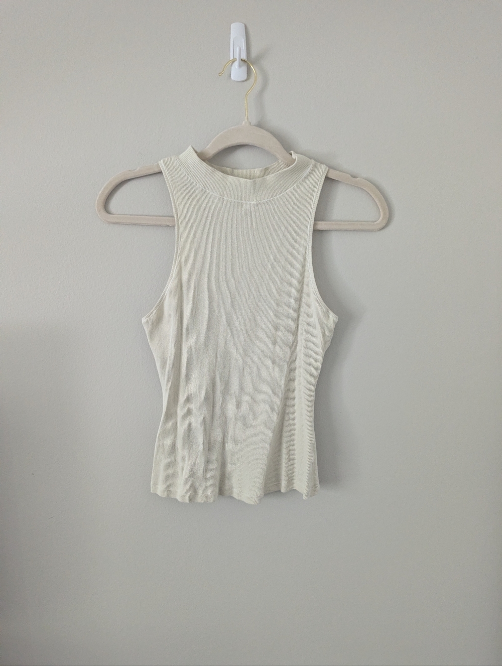 SKIMS Mock Neck Sleeveless Tank Cream SZ L